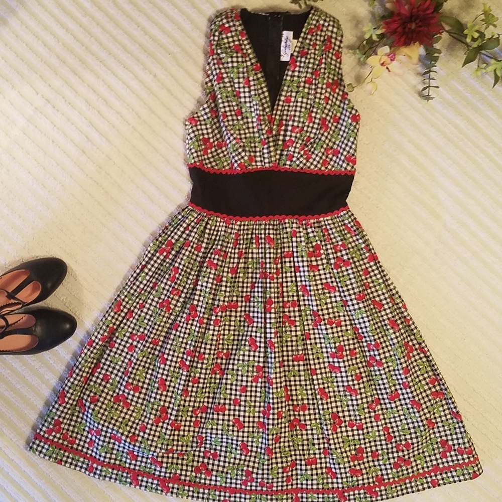 {Golightly Pinup Couture} Gingham & Cherry Dress🍒